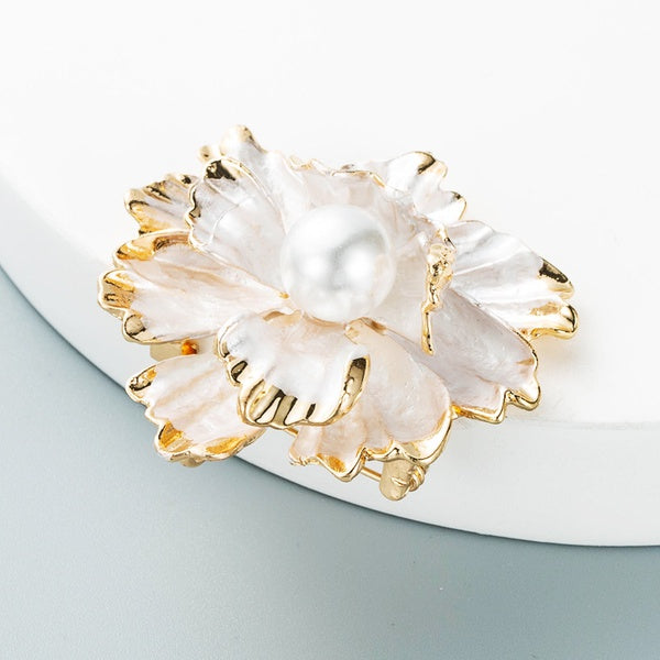 Pearl Flower Brooch